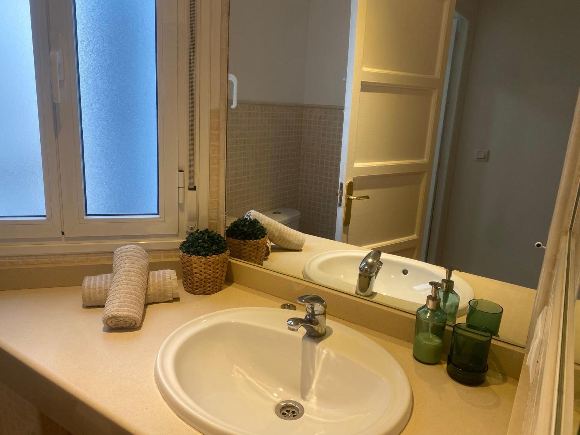 2 Bedroom Virgen De Begona Séville Extérieur photo