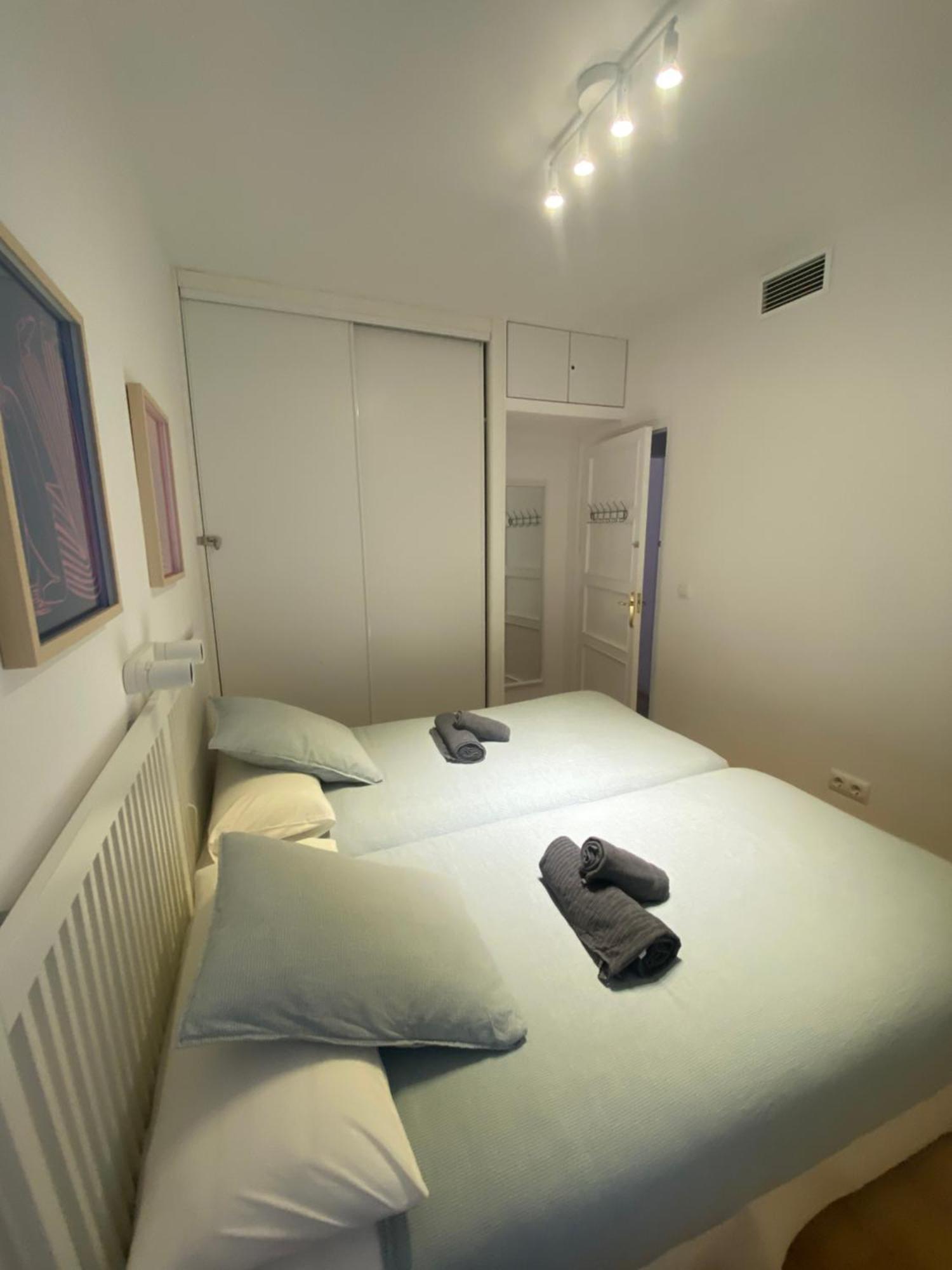 2 Bedroom Virgen De Begona Séville Extérieur photo